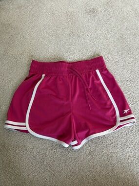 Reebok W Magenta Shorts
